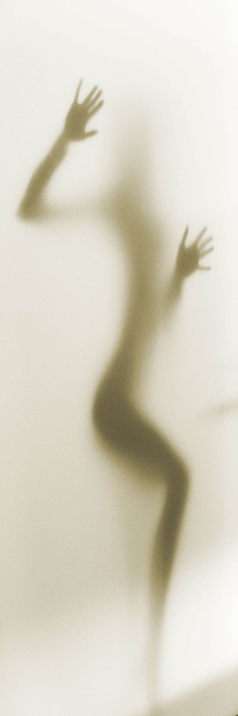 Ready4Boudoir.de – Bei einem männlichen Fotografen wirst du nicht vergleichen. Du fühlst dich frei und ungezwungen, weil du dich nicht fragen wirst, ob sein Bauch flacher ist. Empower Yourself.